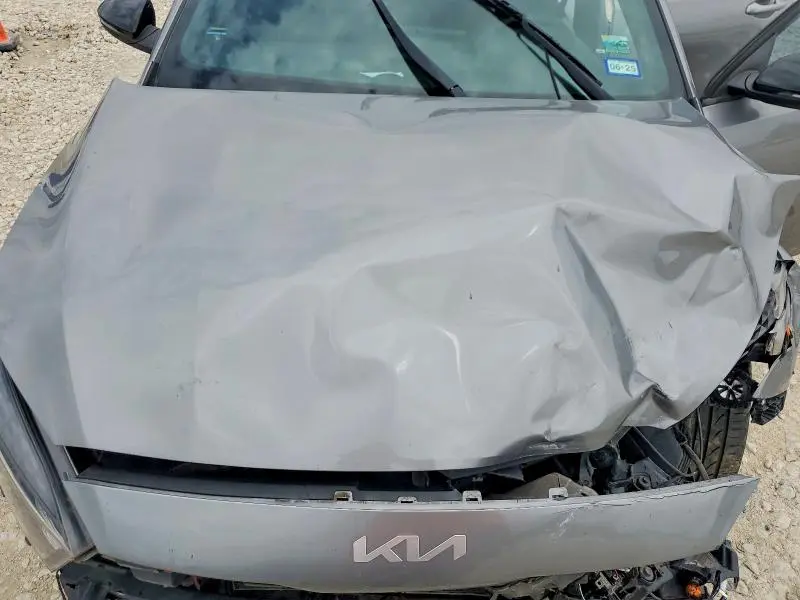 2023 KIA FORTE GT LINE  