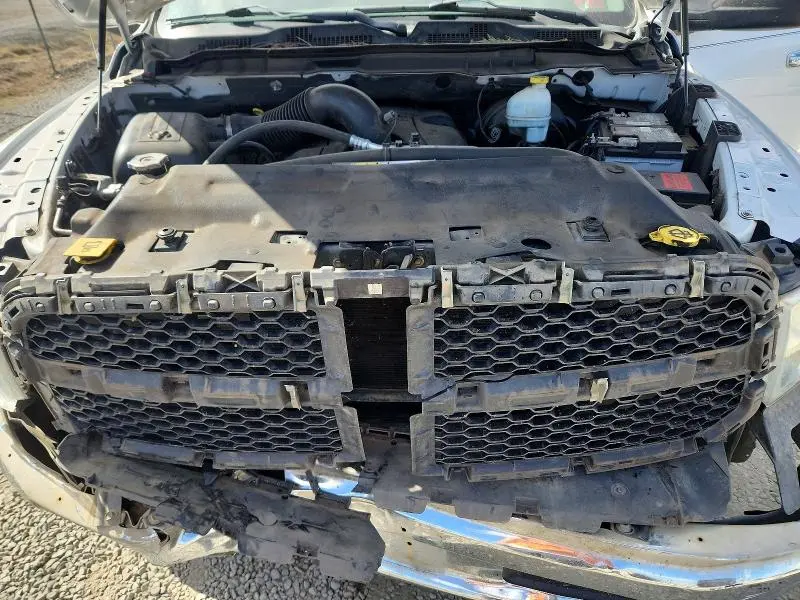 2013 RAM 1500 SLT  