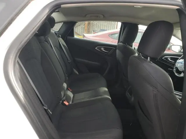 2017 CHRYSLER 200 LX  