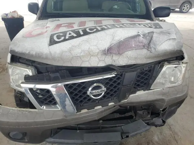 2016 NISSAN FRONTIER SV