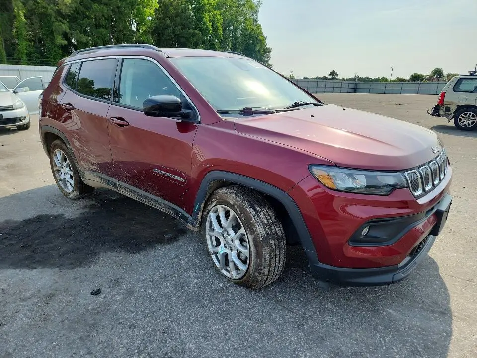 2022 JEEP COMPASS LATITUDE LUX  