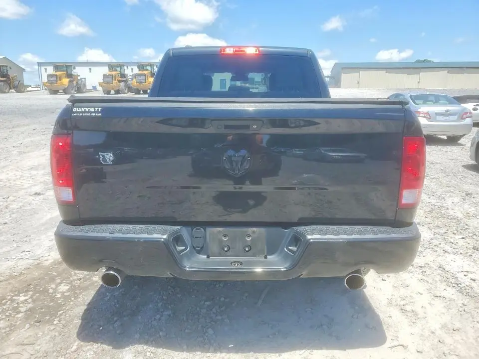 2016 RAM 1500 ST  