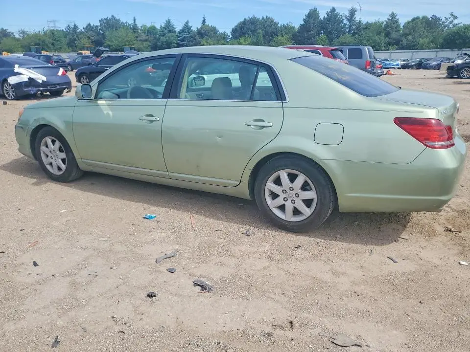 2010 TOYOTA AVALON XL  
