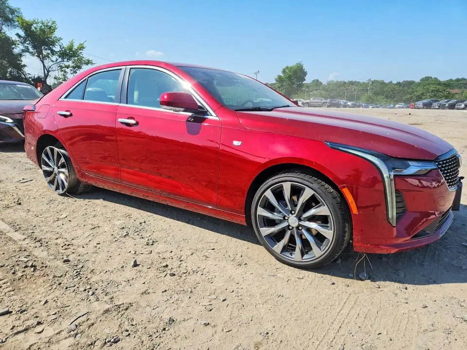 2022 CADILLAC CT4 LUXURY  