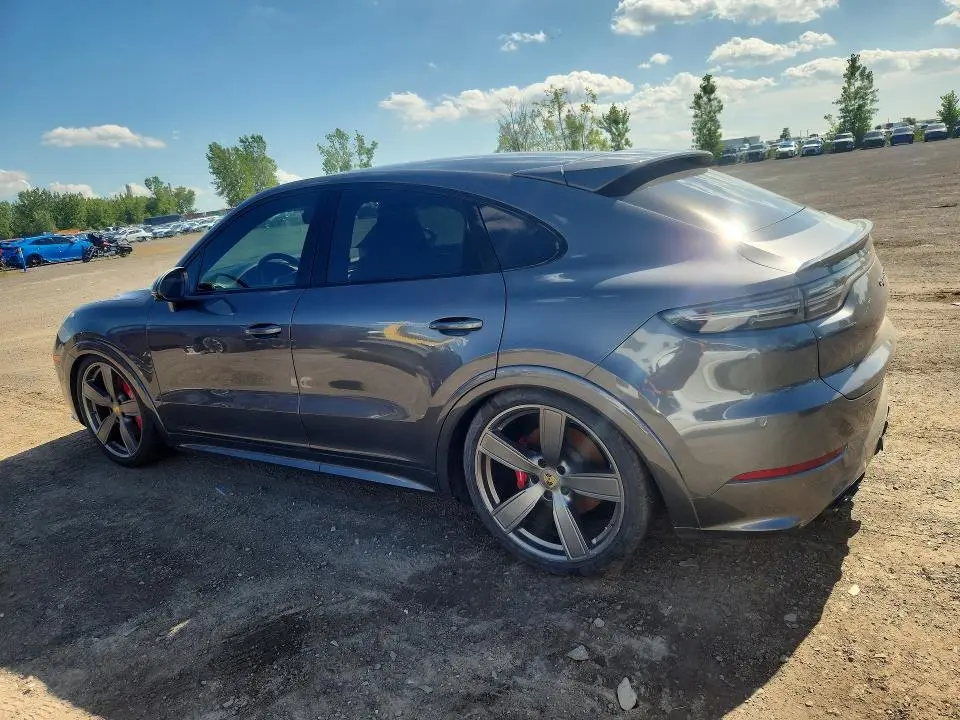 2021 PORSCHE CAYENNE GTS  