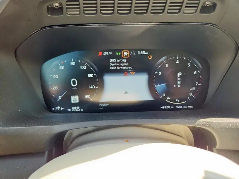 2020 VOLVO XC90 T5 MOMENTUM  