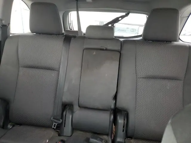 2017 TOYOTA HIGHLANDER LE  