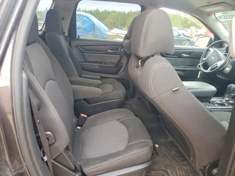 2016 CHEVROLET TRAVERSE LT  