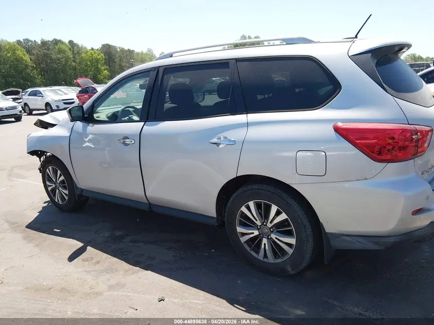 2017 NISSAN PATHFINDER SL