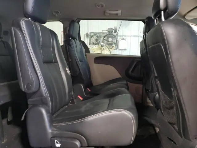 2016 CHRYSLER TOWN & COUNTRY TOURING  