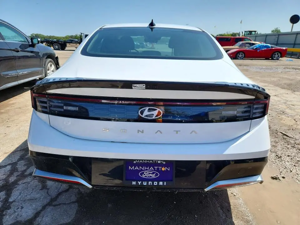 2025 HYUNDAI SONATA SEL  