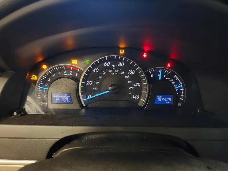 2012 TOYOTA CAMRY LE  