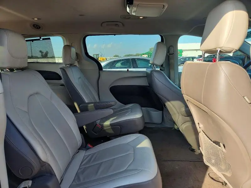 2017 CHRYSLER PACIFICA TOURING L  