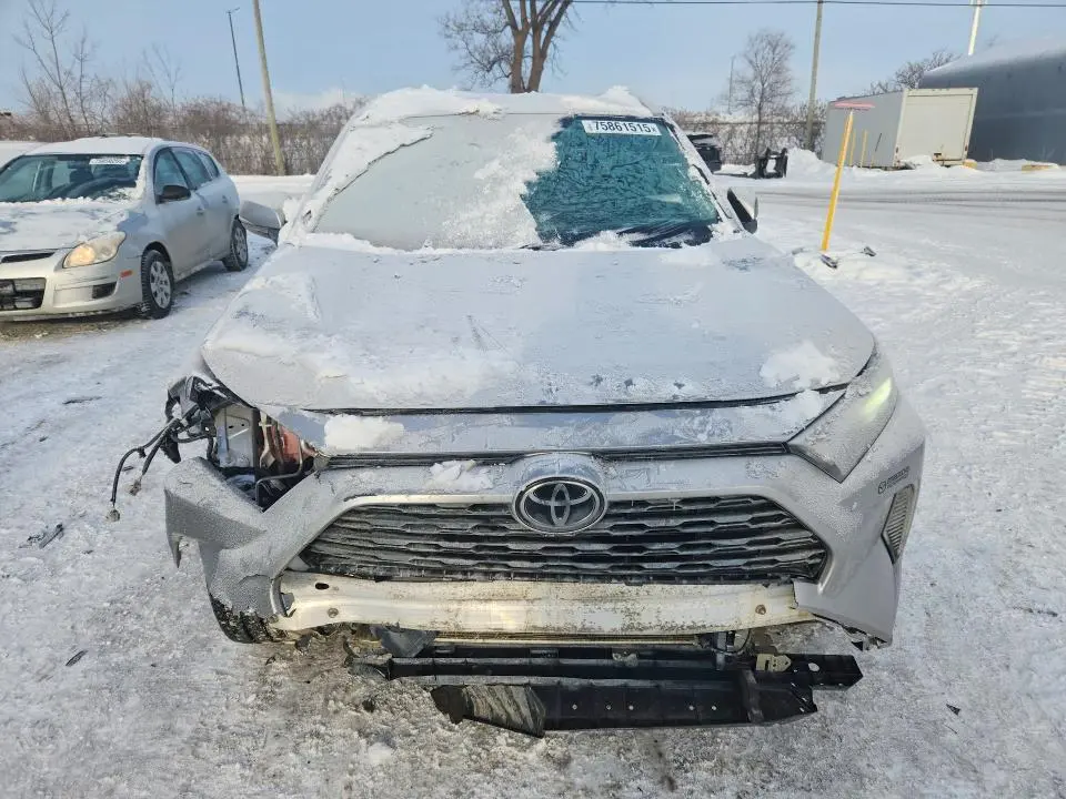 2021 TOYOTA RAV4 LE  