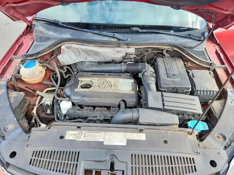 2013 VOLKSWAGEN TIGUAN S  