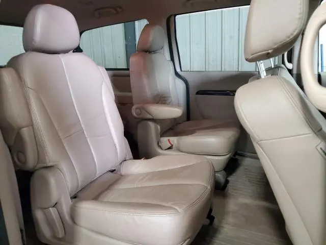 2012 KIA SEDONA EX  