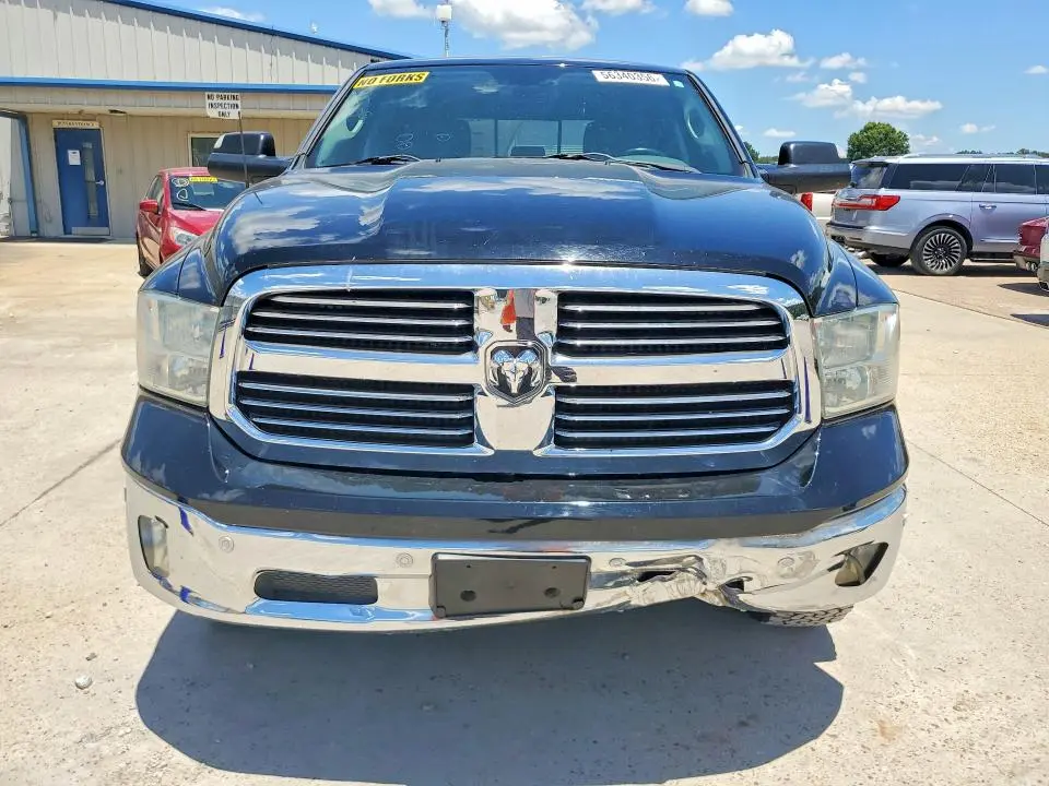 2014 RAM 1500 SLT  