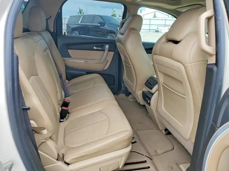 2012 GMC ACADIA SLT-1  