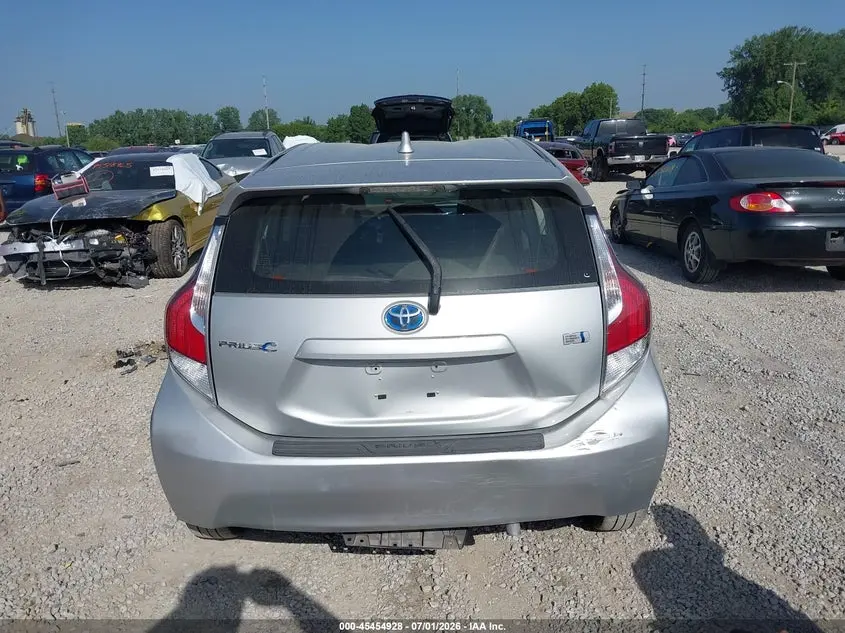 2016 TOYOTA PRIUS C TWO