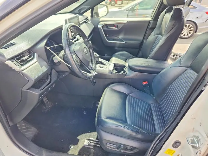 2020 TOYOTA RAV4 XSE  