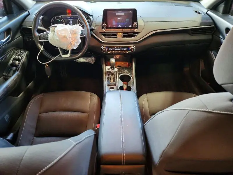 2020 NISSAN ALTIMA SV  
