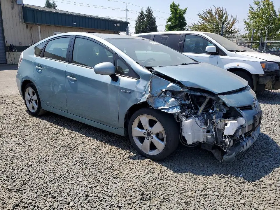 2014 TOYOTA PRIUS FIVE  