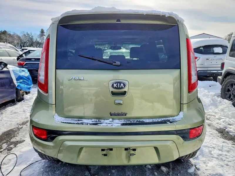 2013 KIA SOUL +  