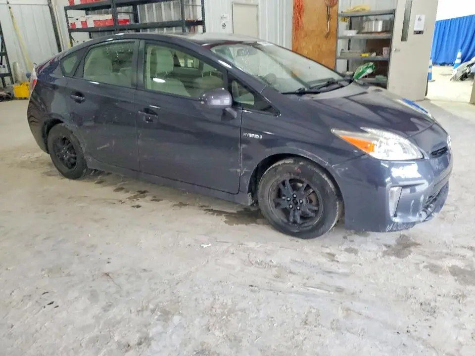2013 TOYOTA PRIUS TWO  