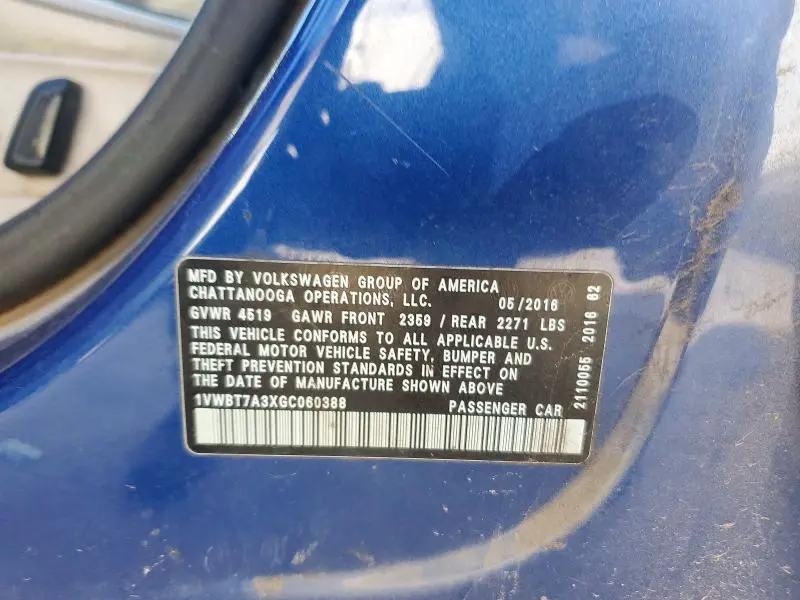 2016 VOLKSWAGEN PASSAT SE  