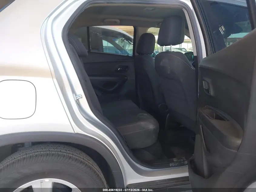 2022 CHEVROLET TRAX FWD LS