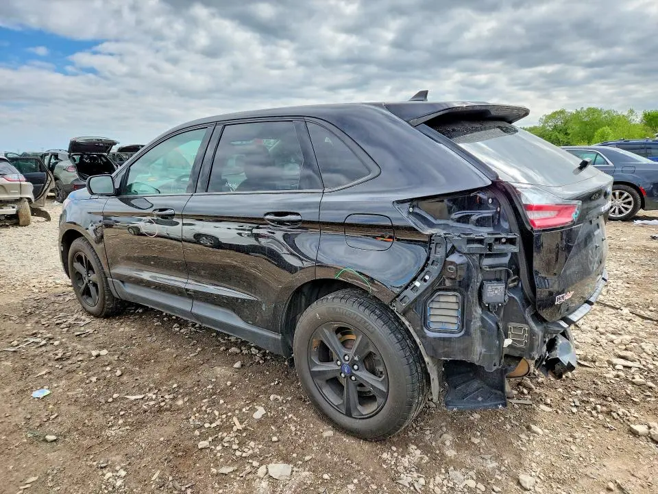 2022 FORD EDGE SE  