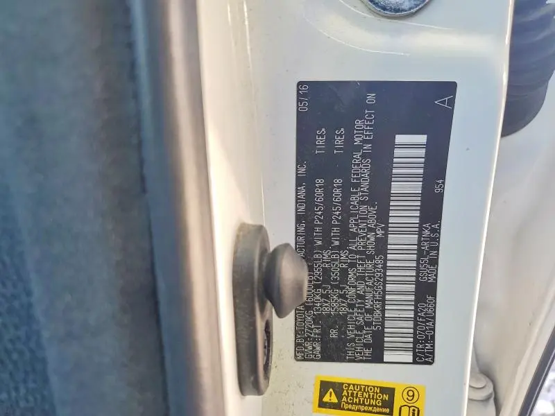 2016 TOYOTA HIGHLANDER LE PLUS  