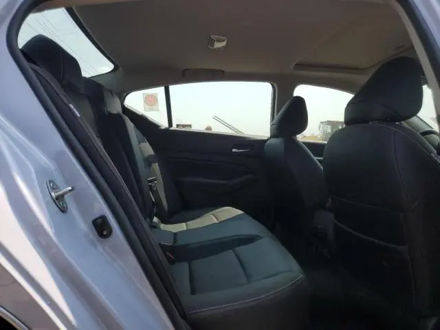 2023 NISSAN ALTIMA SR  