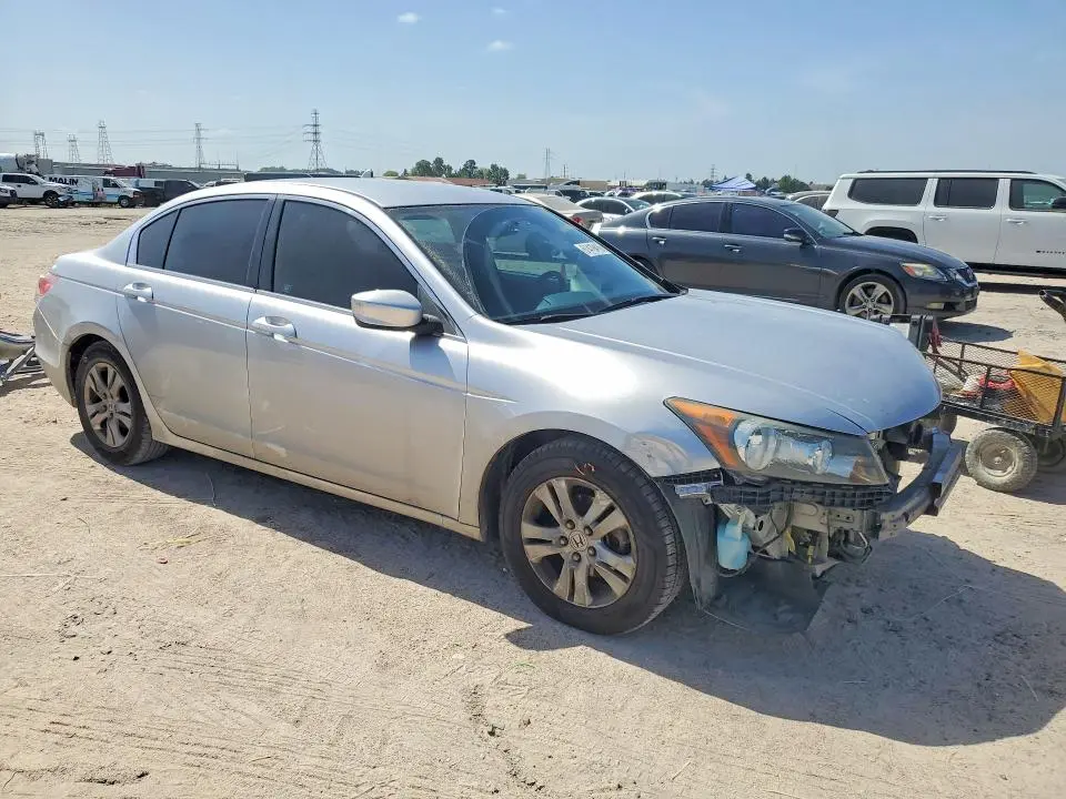 2011 HONDA ACCORD SE  