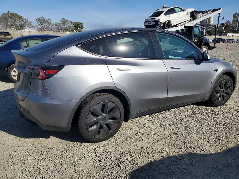 2024 TESLA MODEL Y   