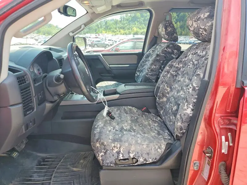 2012 NISSAN TITAN SV  