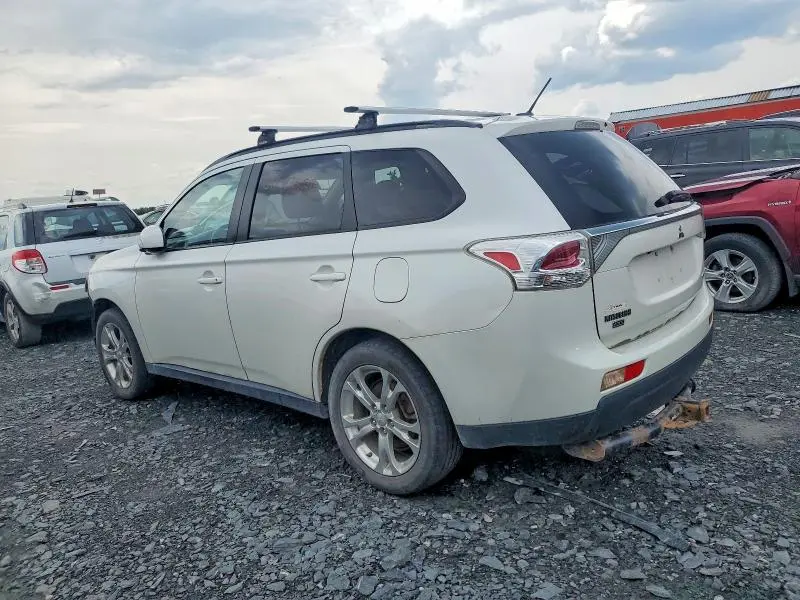 2014 MITSUBISHI OUTLANDER ES  