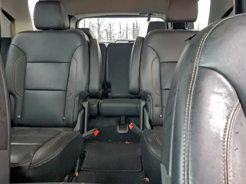 2021 CHEVROLET TRAVERSE LT  
