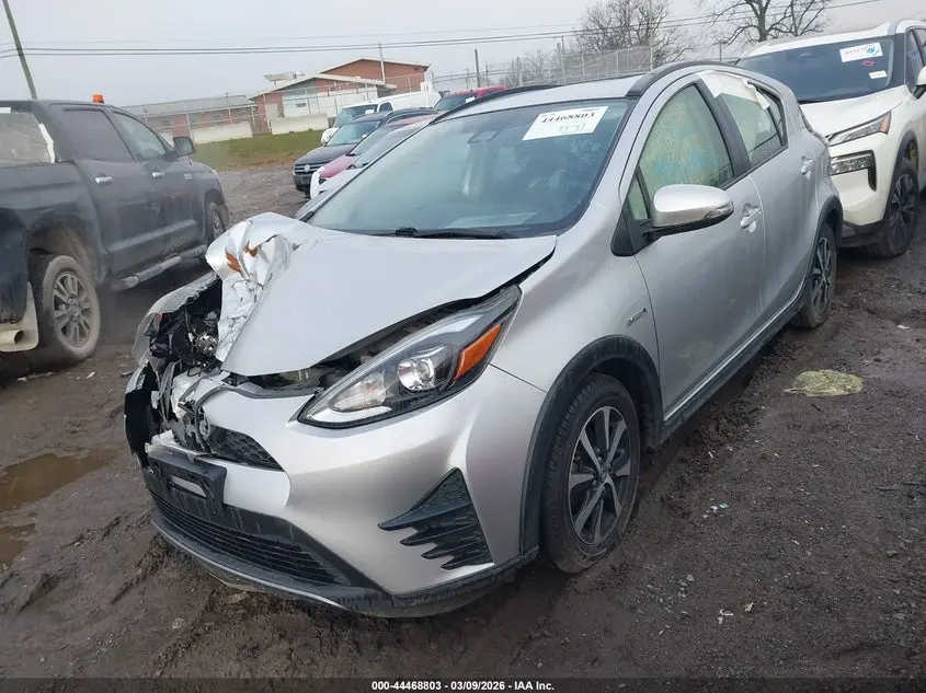 2019 TOYOTA PRIUS C LE