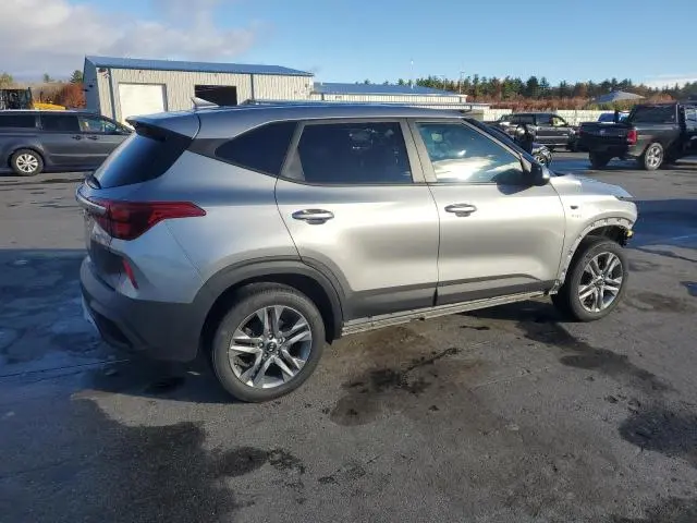 2021 KIA SELTOS LX  