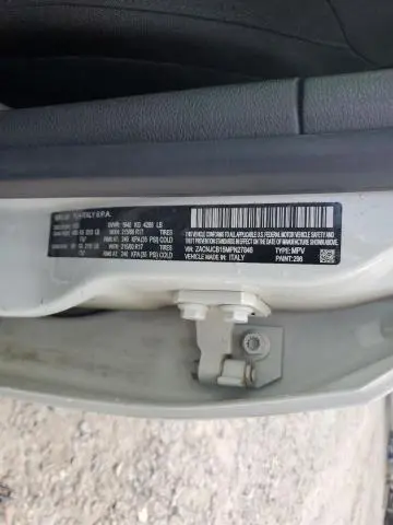 2021 JEEP RENEGADE LATITUDE  