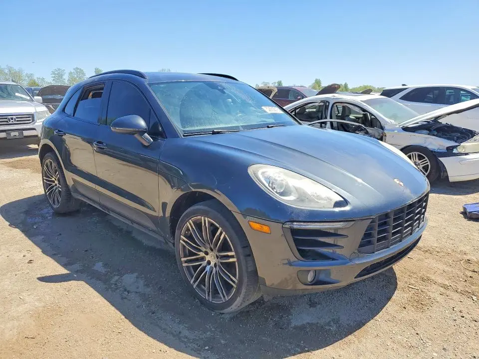 2017 PORSCHE MACAN S  