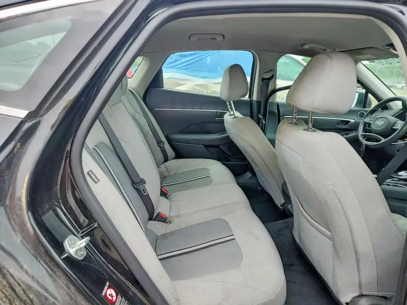 2020 HYUNDAI SONATA SE  