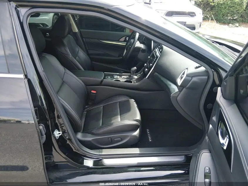 2022 NISSAN MAXIMA SV XTRONIC CVT