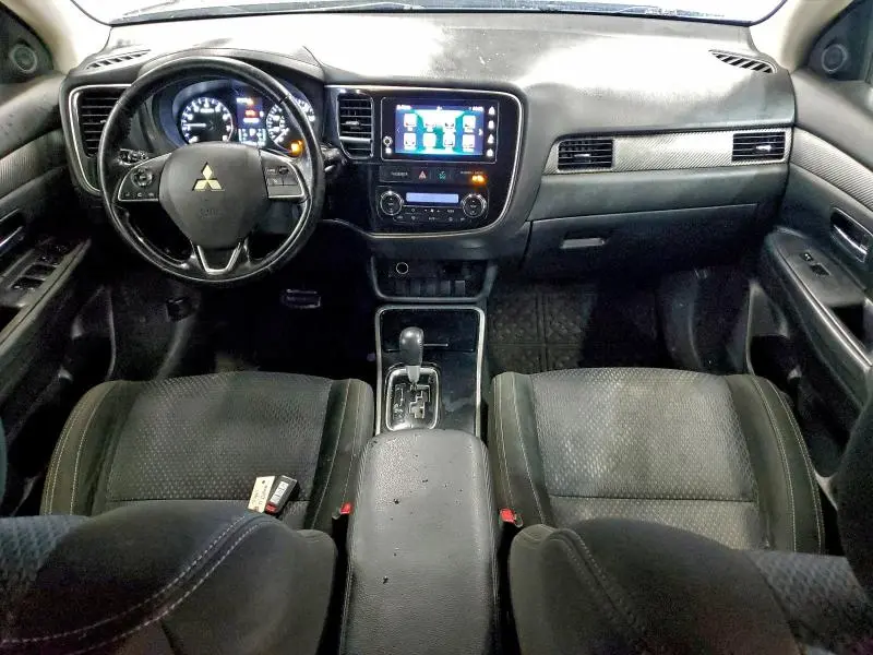 2017 MITSUBISHI OUTLANDER SE  