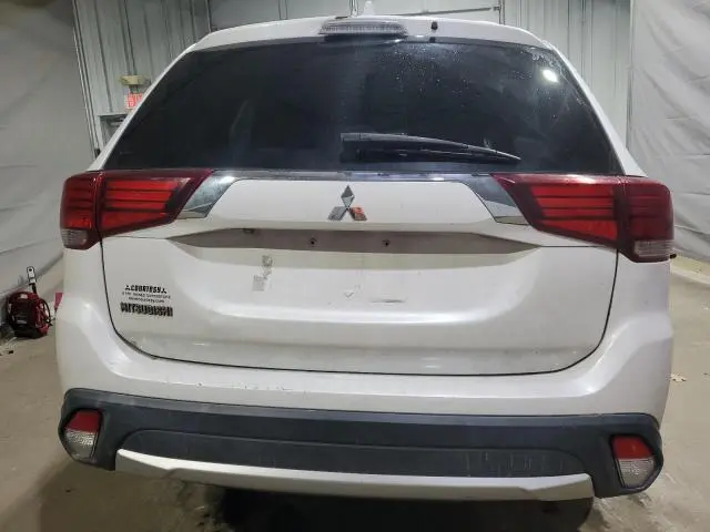 2018 MITSUBISHI OUTLANDER SE  