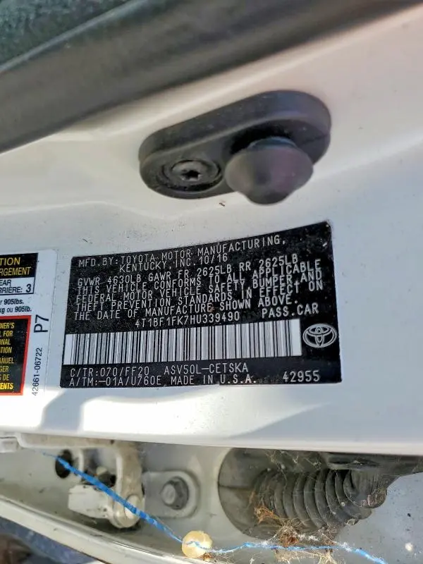 2017 TOYOTA CAMRY SE  