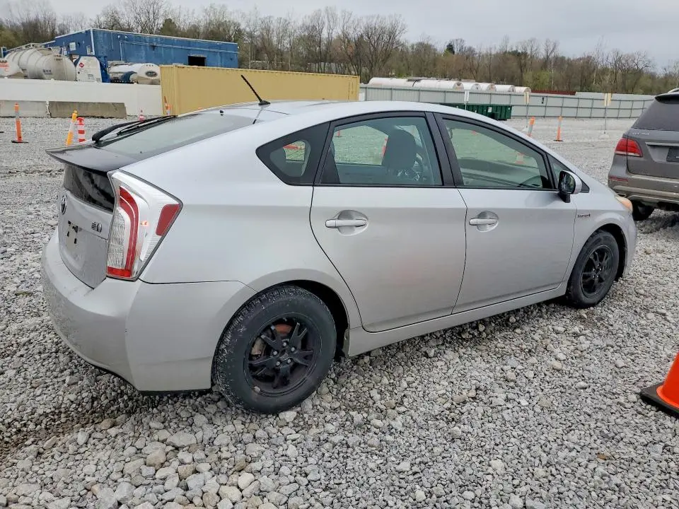 2012 TOYOTA PRIUS TWO  