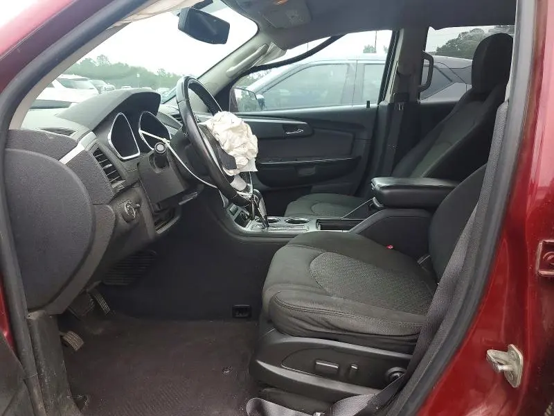 2011 CHEVROLET TRAVERSE LT  
