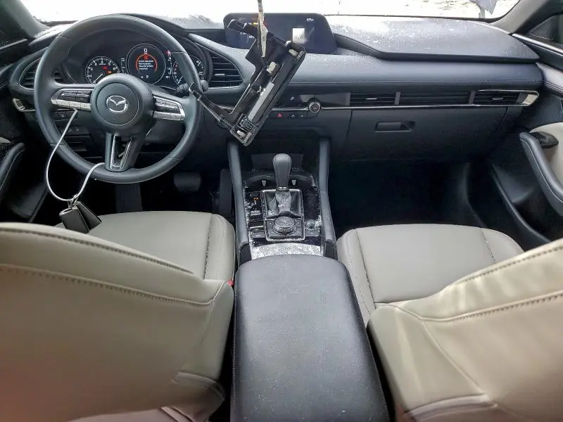 2023 MAZDA 3 PREFERRED  